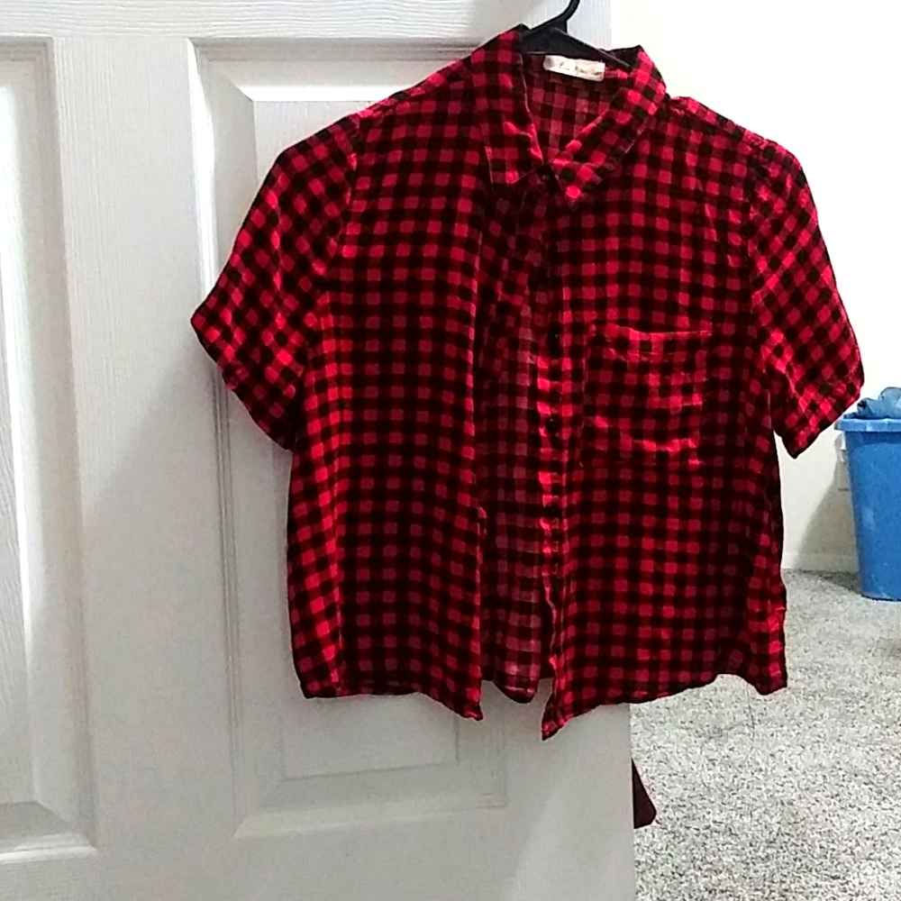 Button down crop